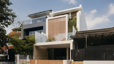 Casa da Luz Dançante / Freight Architects