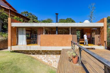 Casa na Vila do Açude  / Entremeios Arquitetura
