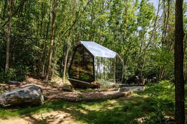 PEBL Cabins / Hello Wood