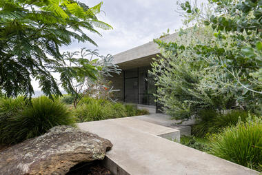 Bunkeren House / James Stockwell Architect 